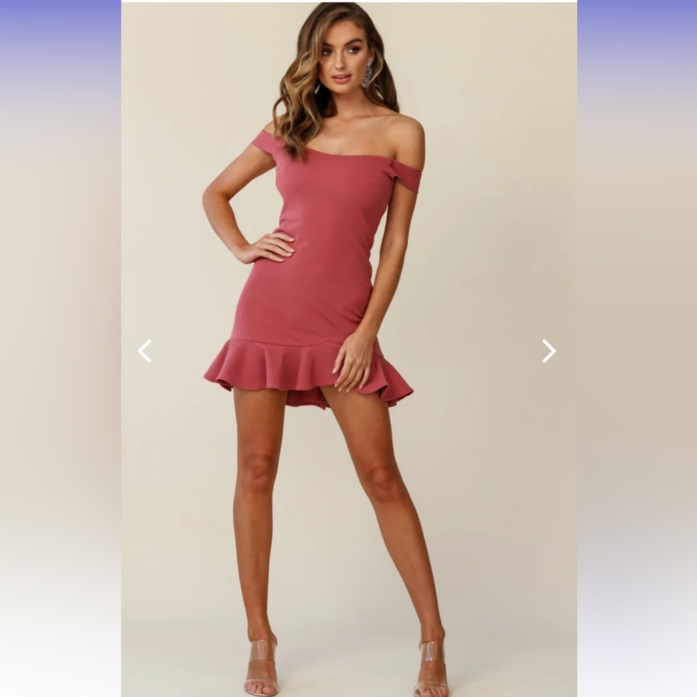 SELFIE LESLIE Off Shoulder Ruffle Hem Dress in Rose